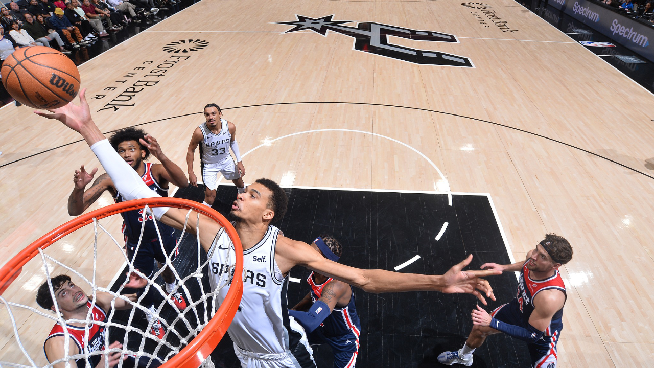 转折点上海久事迎来里程碑;NBA季后赛加时末段攻防权衡;引发热议;纪律约束更严格的简单介绍 转折点上海久事迎来里程碑;NBA季后赛加时末段攻防权衡;引发热议;纪律约束更严格的简单介绍